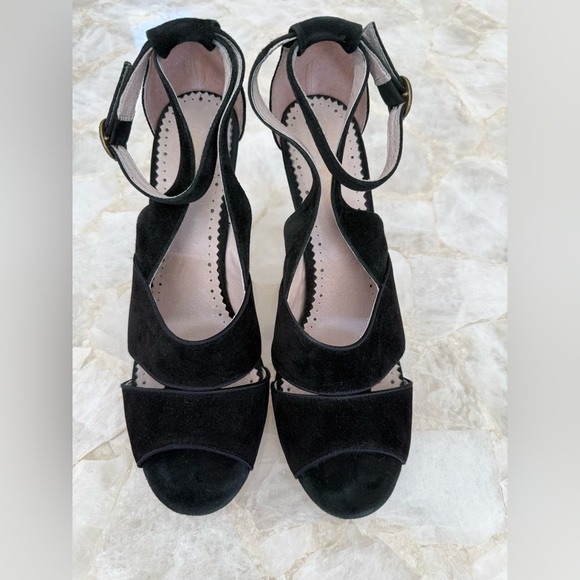 ANTHROPOLOGIE Farylrobin ‘Finella’ Velvet Sandals - Picture 8 of 16